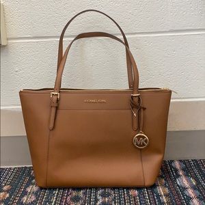 NWT Michael Kors Ciara tote